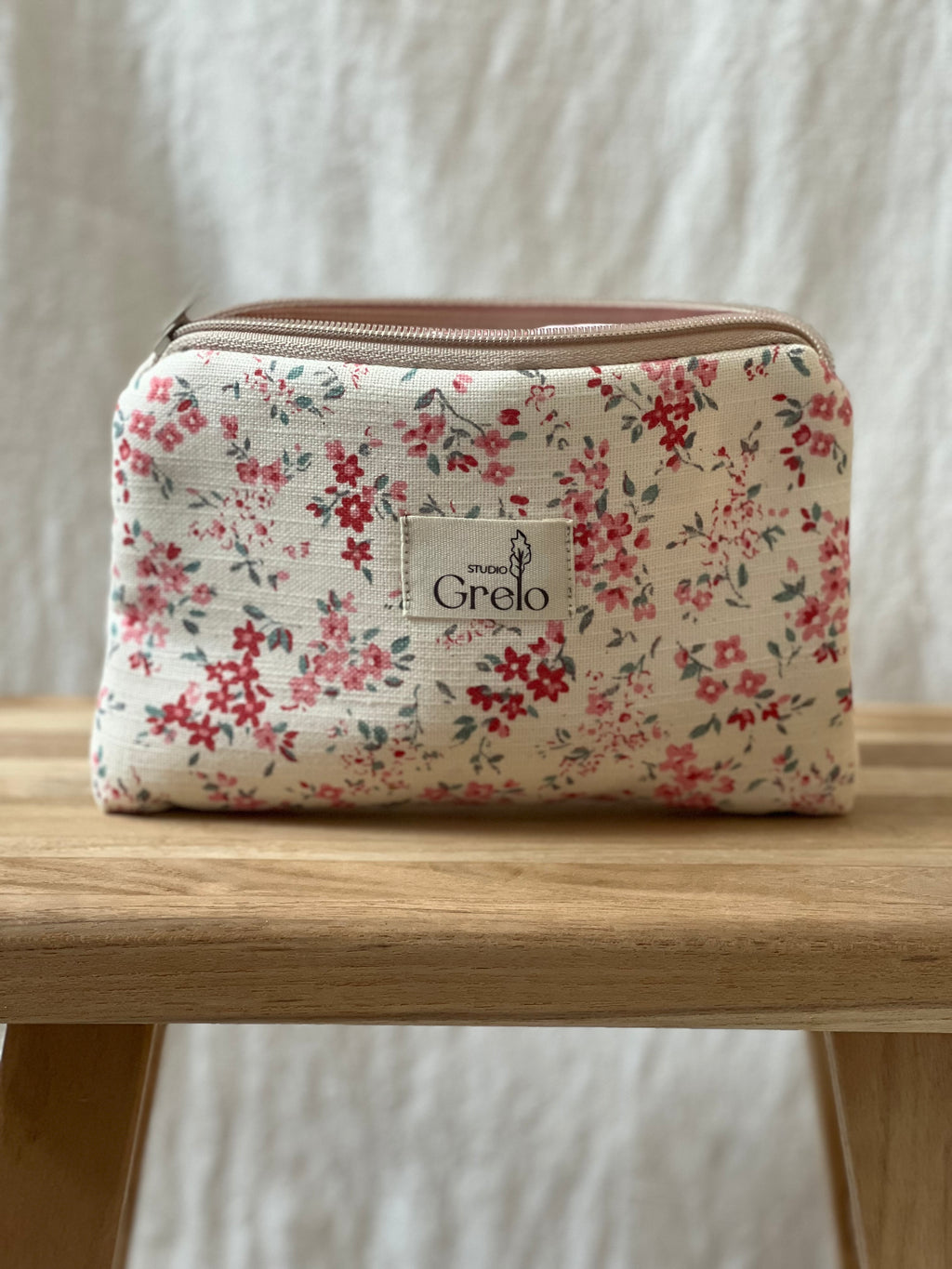 Neceser de Tela Flores Rosa Tamaño Pequeño Hecho a Mano - Studio Grelo