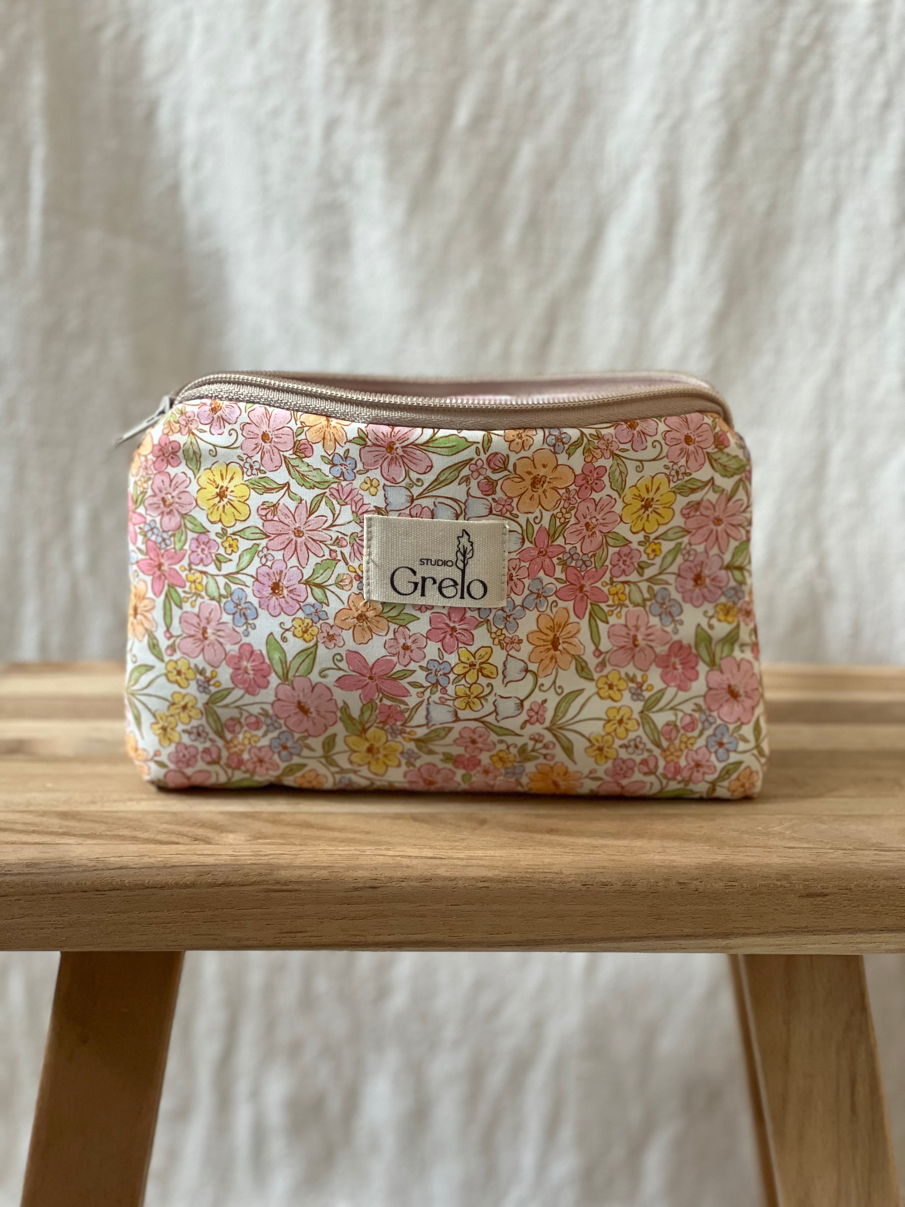 Neceser de Tela Flores Rosa Verde Tamaño Pequeño Hecho a Mano - Studio Grelo