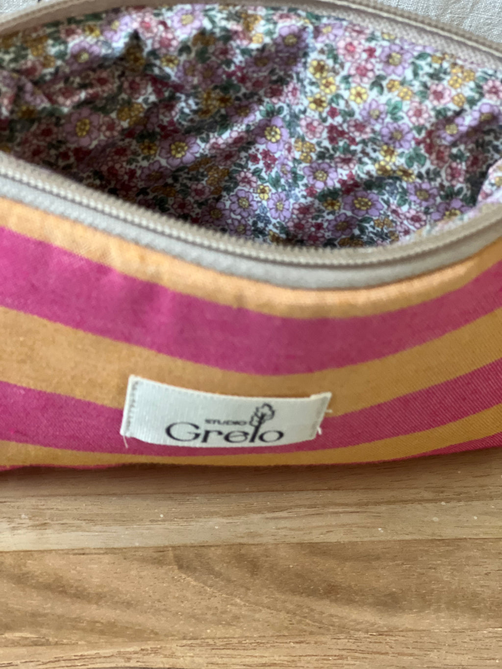 Neceser de Tela Rayas Fucsia y Naranja Tamaño Pequeño Hecho a Mano - Studio Grelo