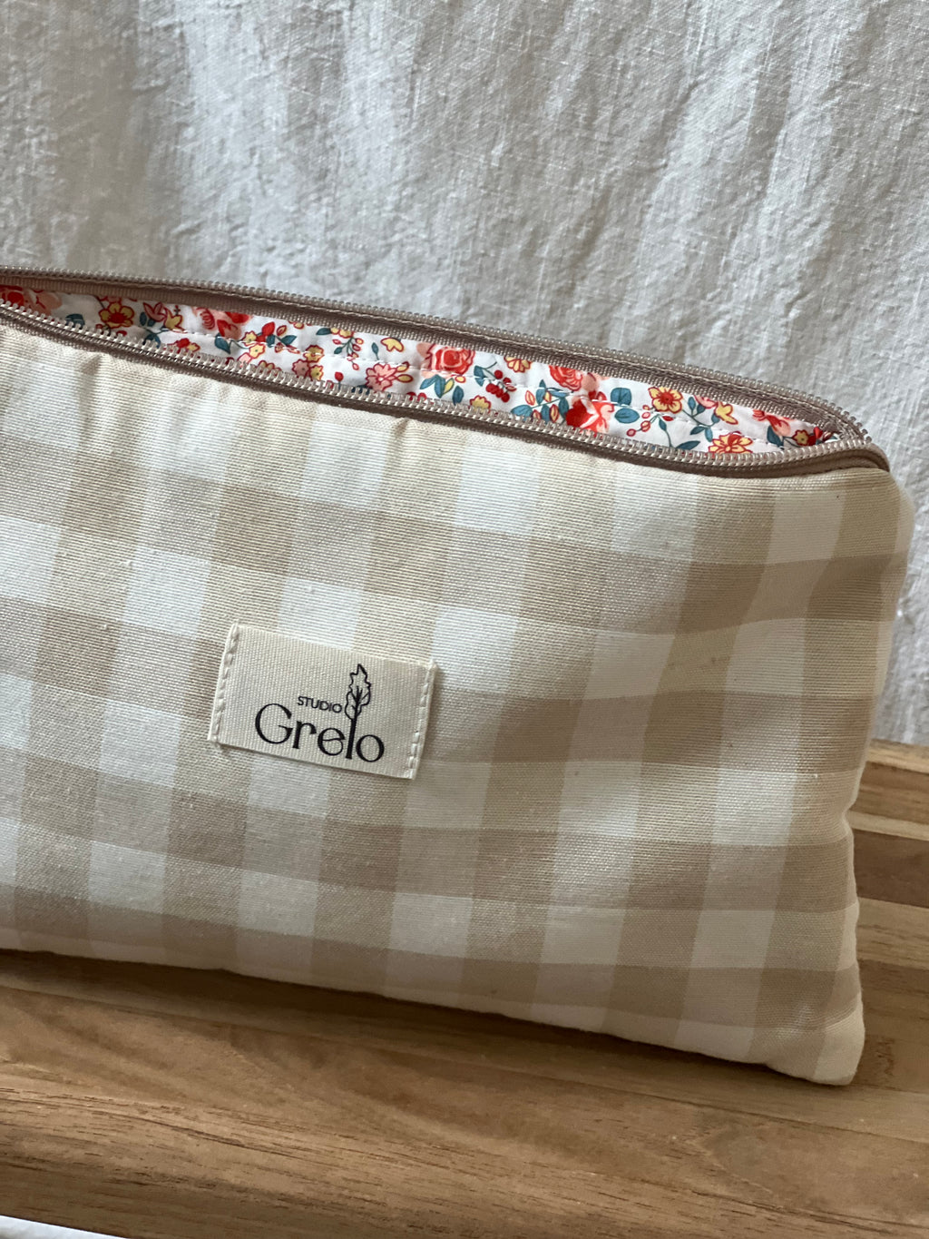 Neceser de Tela Vichy Blanco Beige Tamaño Mediano Hecho a Mano - Studio Grelo