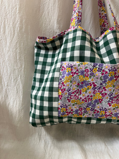 Bolsa de Tela Flores Morado Reversible Hecha a Mano – Studio Grelo