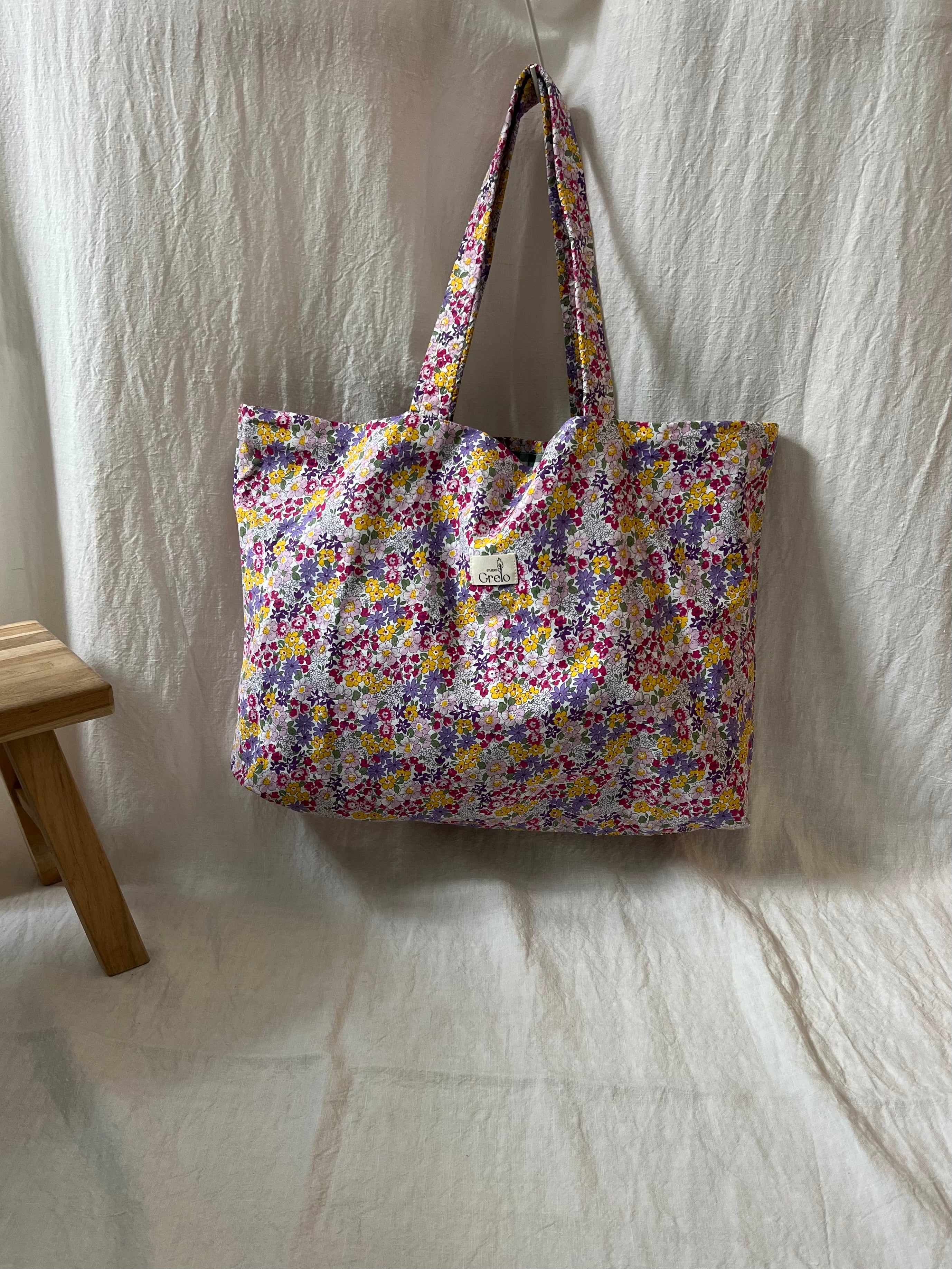 Bolsa de Tela Flores Morado Reversible Hecha a Mano – Studio Grelo